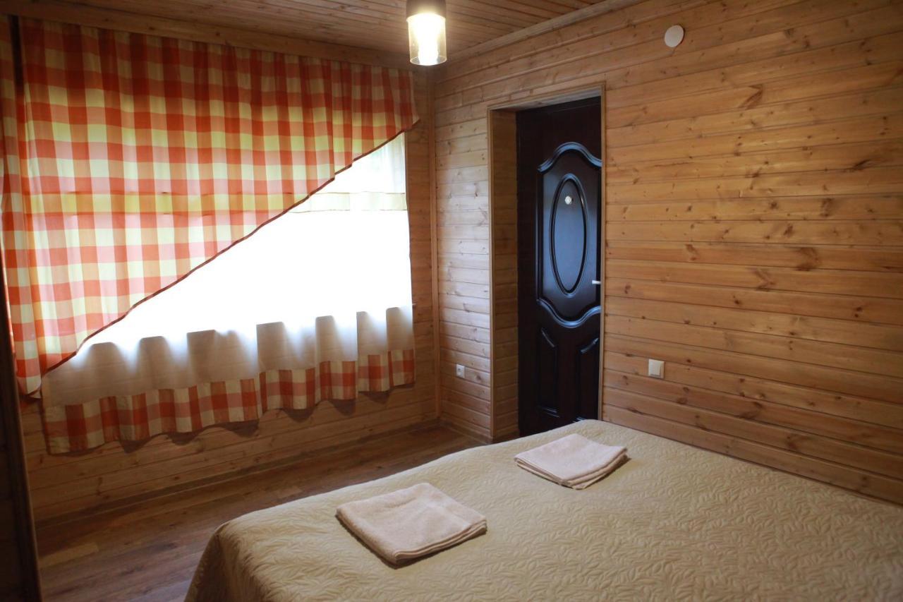 Cottage Woodside メスティア エクステリア 写真