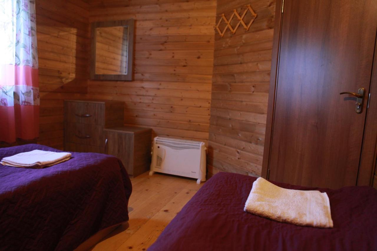 Cottage Woodside メスティア エクステリア 写真
