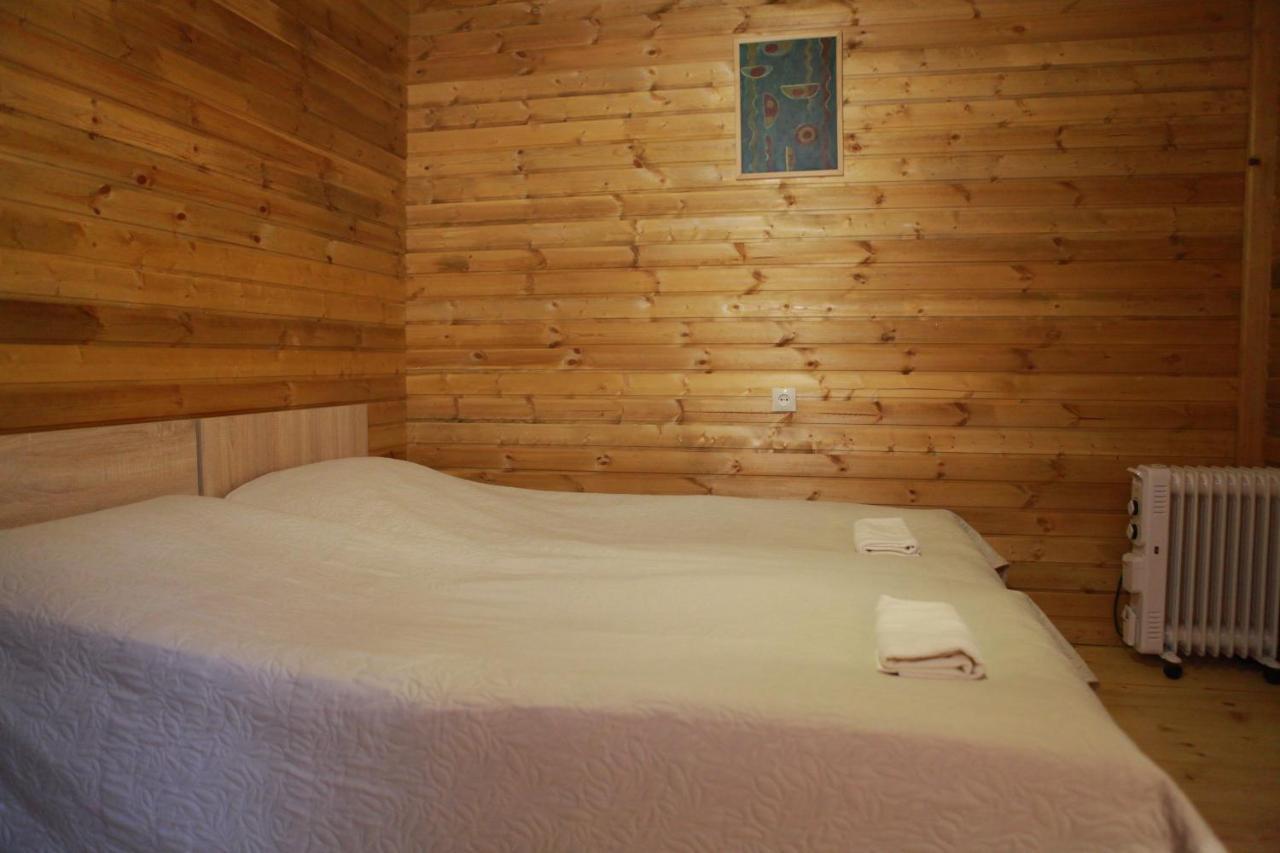 Cottage Woodside メスティア エクステリア 写真